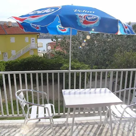 Magdalena Apartman Pag Town