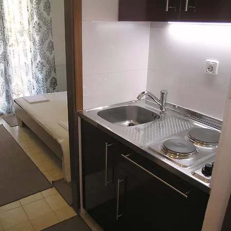 Magdalena Apartman Pag Town