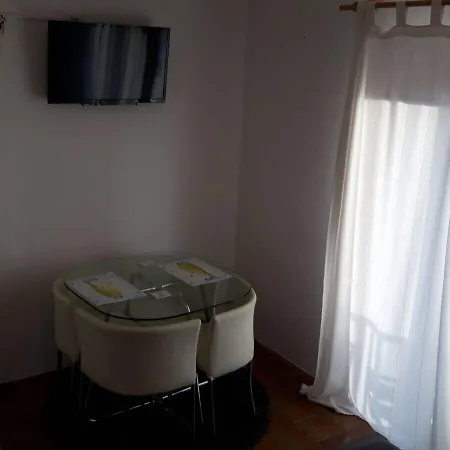 Magdalena Lägenhet Pag Town